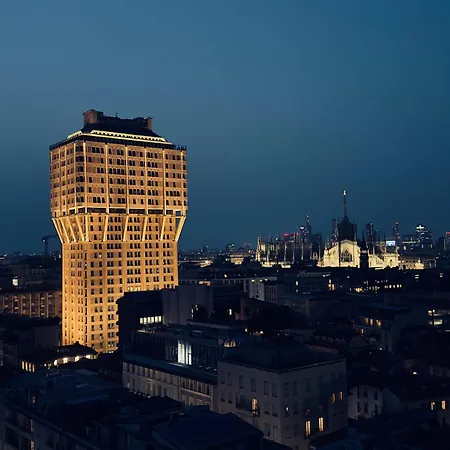 Uptown Palace Hotel 4*