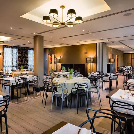 Szálloda Uptown Palace 4*