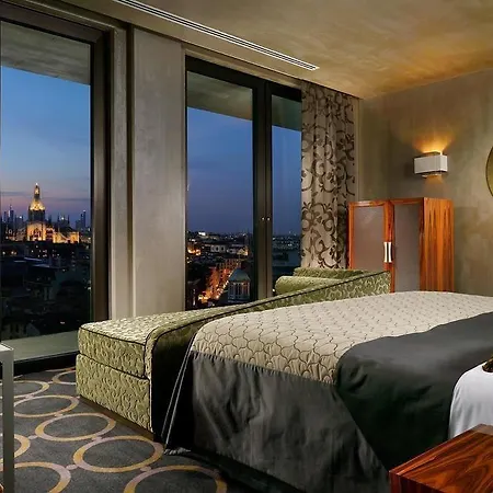 Uptown Palace Hotel