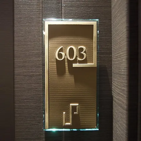 Uptown Palace Szálloda 4*