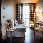 Uptown Palace 4*