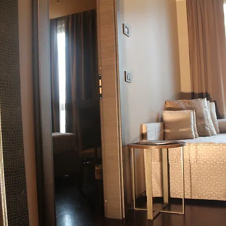 Hotel Uptown Palace 4*