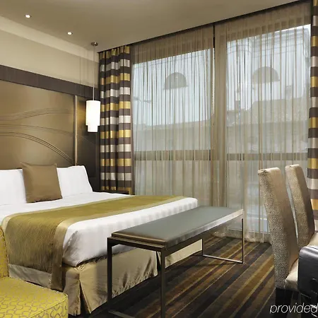 Uptown Palace Hotel Milán
