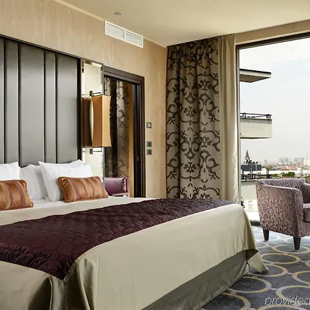 Uptown Palace Hotel Milán
